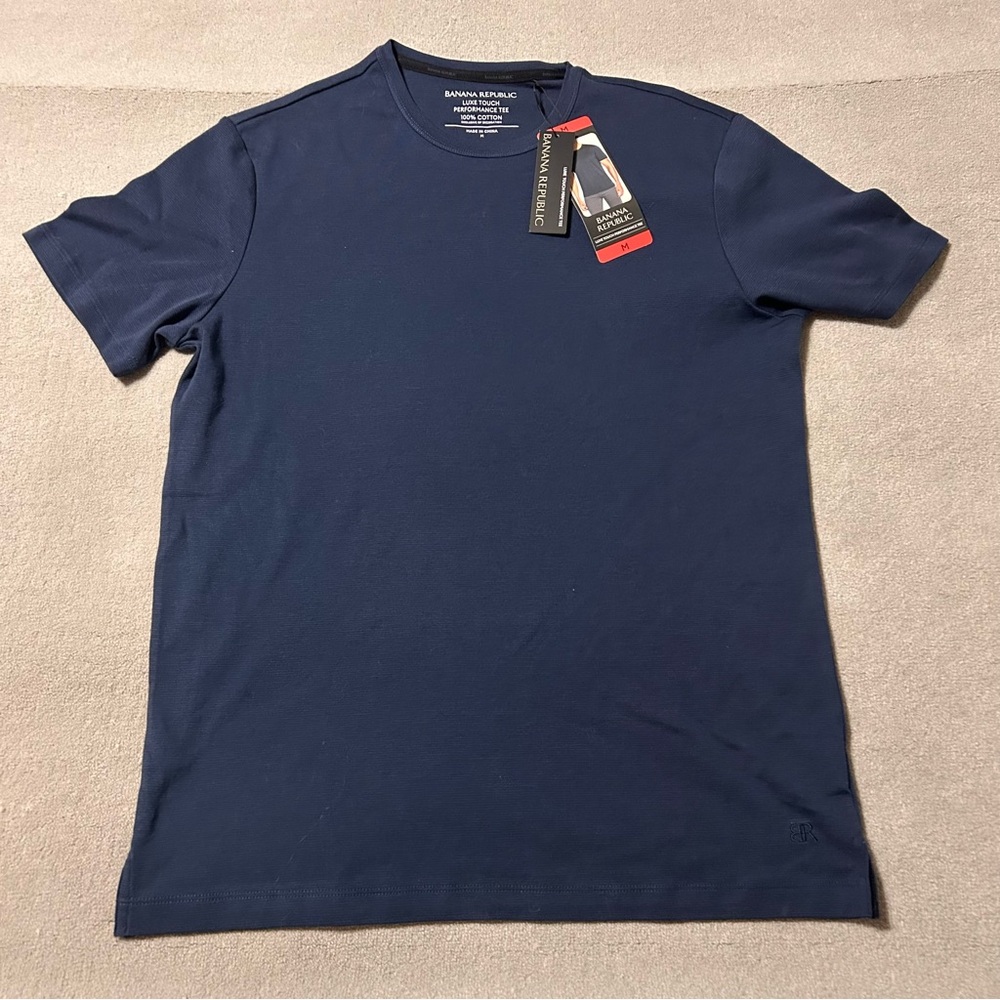 Banana Republic Luxe Touch Performance Tee 100% Cotton - Size M - Lot of 2 *NEW* - Picture 8 of 11